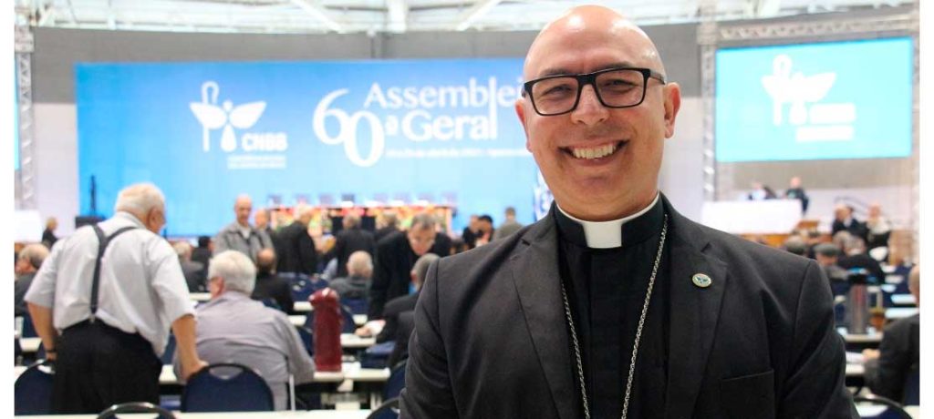 Novo Bispo Auxiliar de Brasília envia carta à fiéis por ocasião de sua nomeação Novo Bispo Auxiliar de Brasília envia carta à fiéis por ocasião de sua nomeação