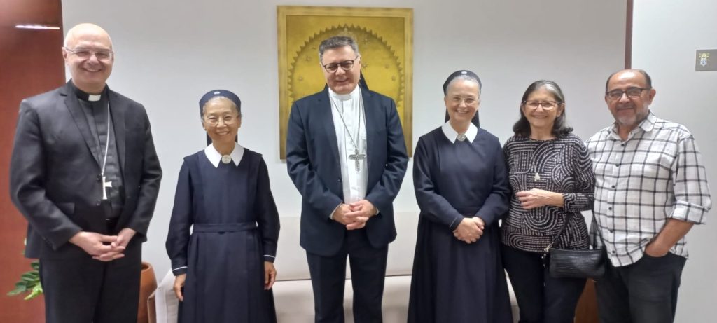 Cardeal Dom Paulo Cezar e Dom Denilsonrecebem a Irmã Maria Isabel Cristina Machado, nova Assessora do Movimento Apostólico de Schoenstatt