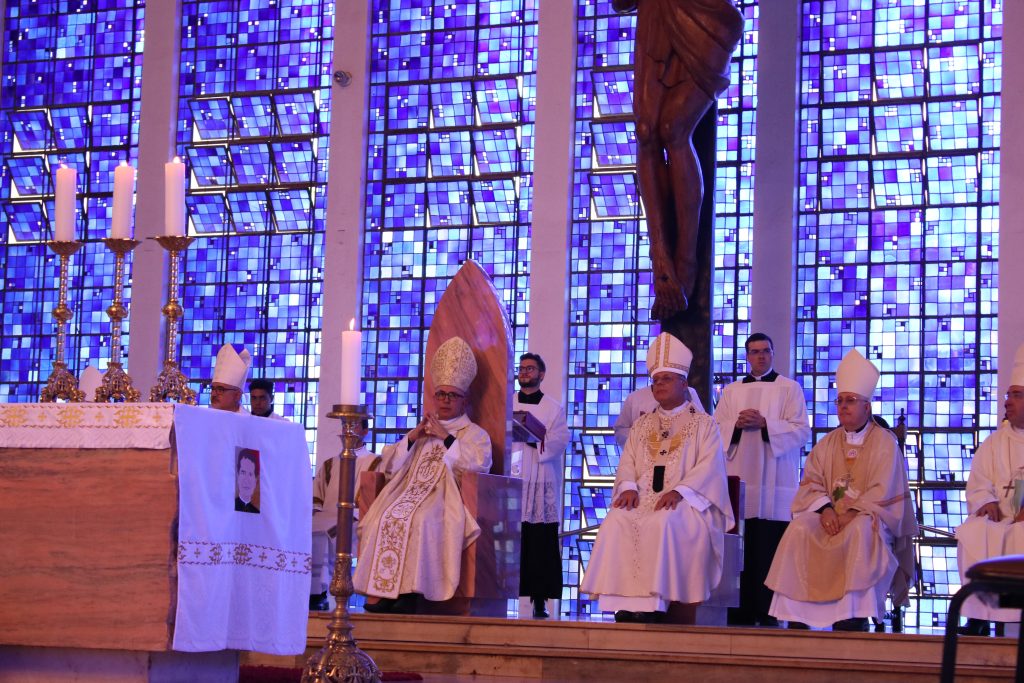 Arquidiocese de Brasília celebra Jubileu de Prata Sacerdotal de Dom Ricardo Hoepers Arquidiocese de Brasília celebra Jubileu de Prata Sacerdotal de Dom Ricardo Hoepers