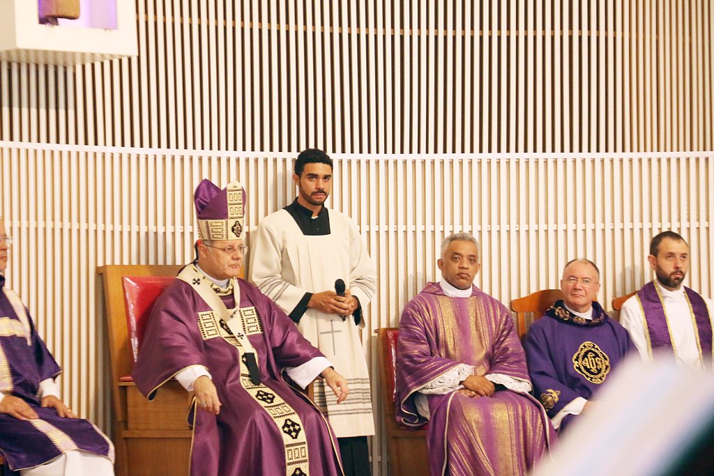 Celebração Eucarística marca a Posse Canônica do novo Pároco da Paróquia São Vicente de Paulo Celebração Eucarística marca a Posse Canônica do novo Pároco da Paróquia São Vicente de Paulo