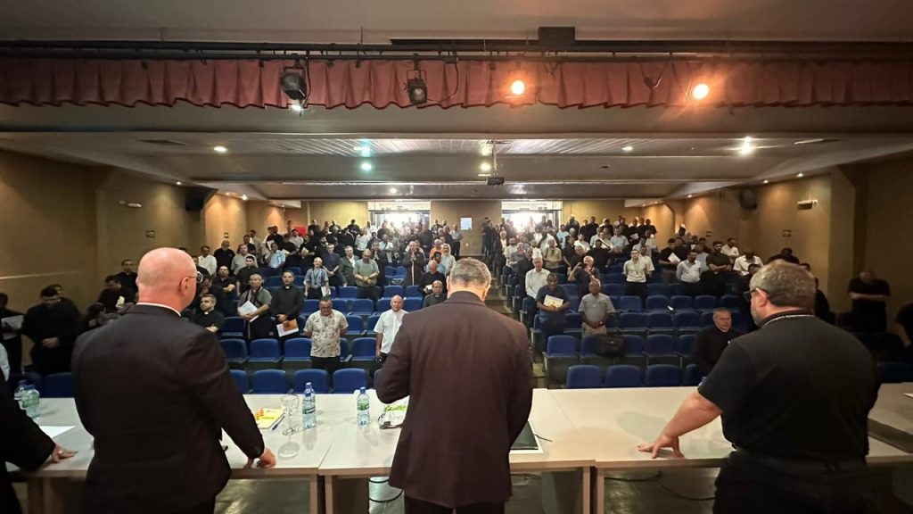 Reunião do Clero da Arquidiocese de Brasília define projetos que serão realizados ao longo deste ano Reunião do Clero da Arquidiocese de Brasília define projetos que serão realizados ao longo deste ano