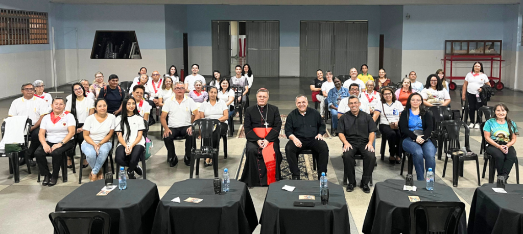 Paróquia Nossa Senhora da Glória recebe Visita Pastoral Missionária