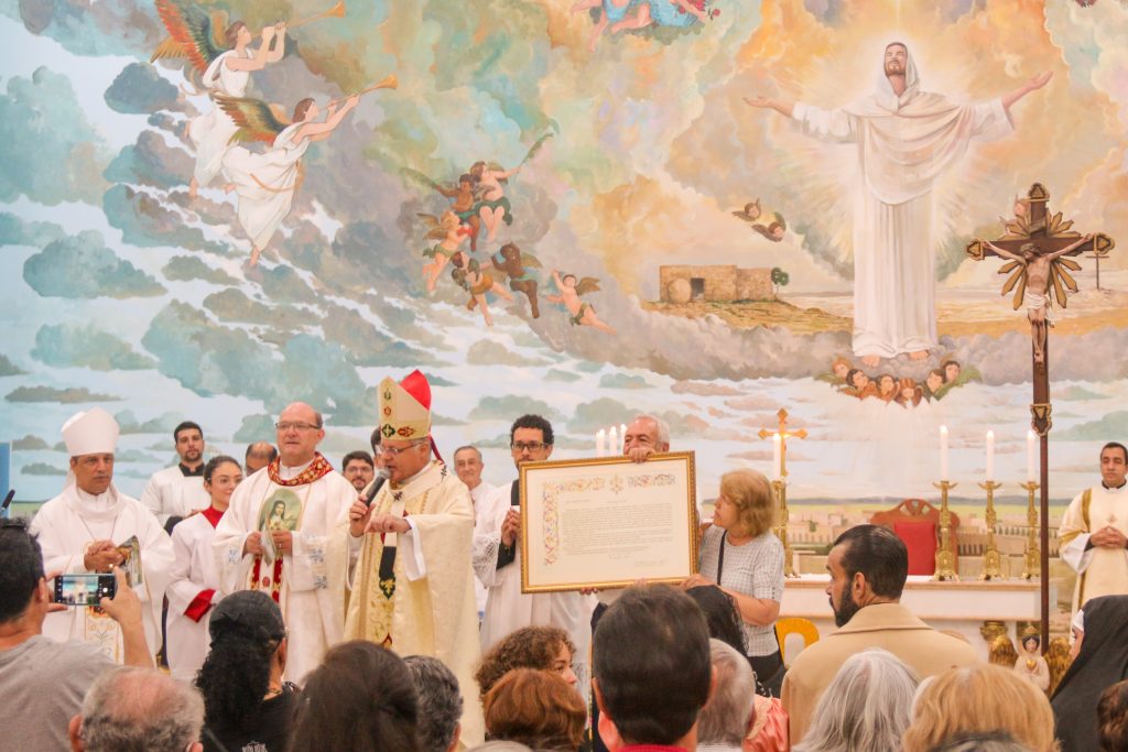 No Jubileu de Ouro, Paróquia Santa Terezinha é elevada a igreja indulgenciária 