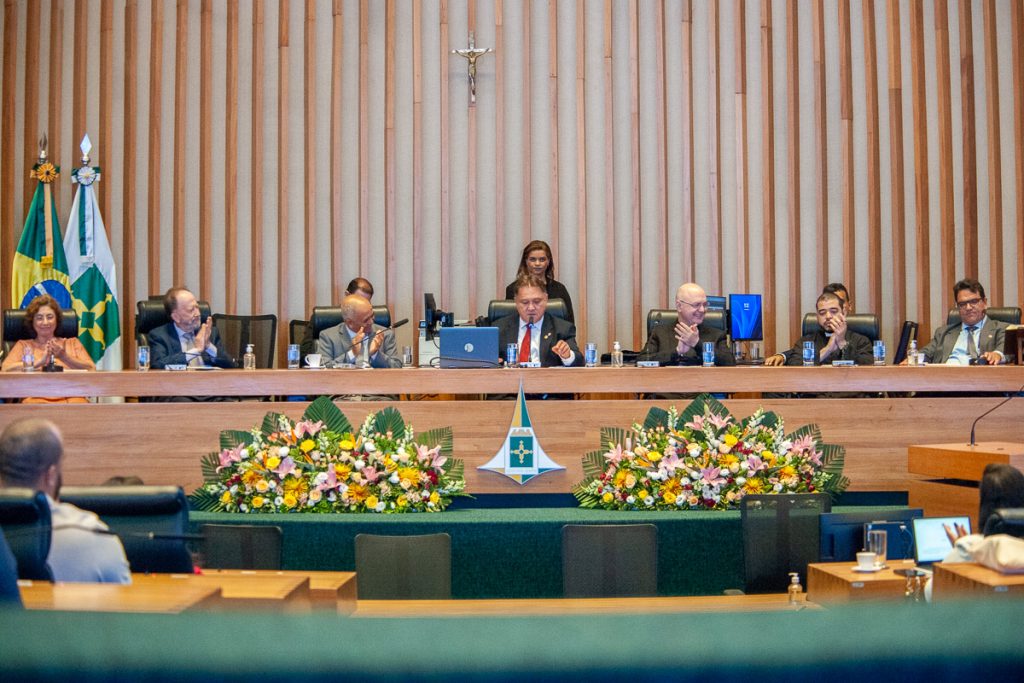 Câmara Legislativa realiza sessão solene em homenagem à Campanha da Fraternidade 2025