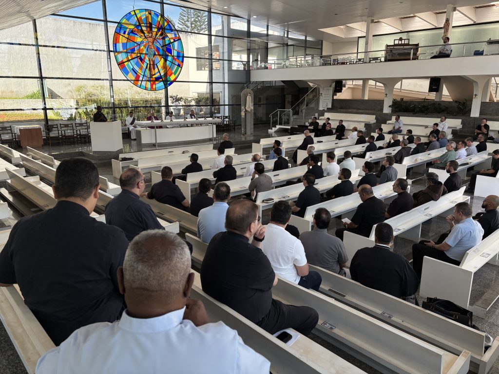 Em preparação para a Semana Santa, clero arquidiocesano participa de Celebração Penitencial