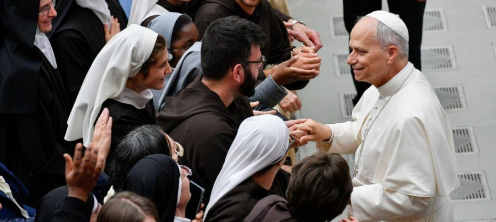Papa Leão XIV aos consagrados: “Sejam especialistas em sinodalidade” Papa Leão XIV aos consagrados: “Sejam especialistas em sinodalidade”