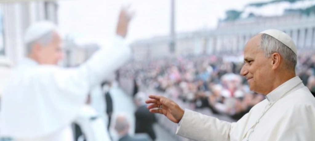 Papa renova o apelo de São João Paulo II para “escancarar as portas a Cristo” Papa renova o apelo de São João Paulo II para “escancarar as portas a Cristo”