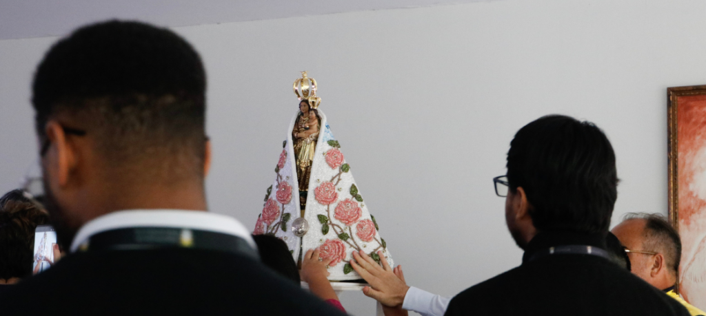 Cúria Metropolitana recebe visita especial da Imagem Peregrina de Nossa Senhora de Nazaré