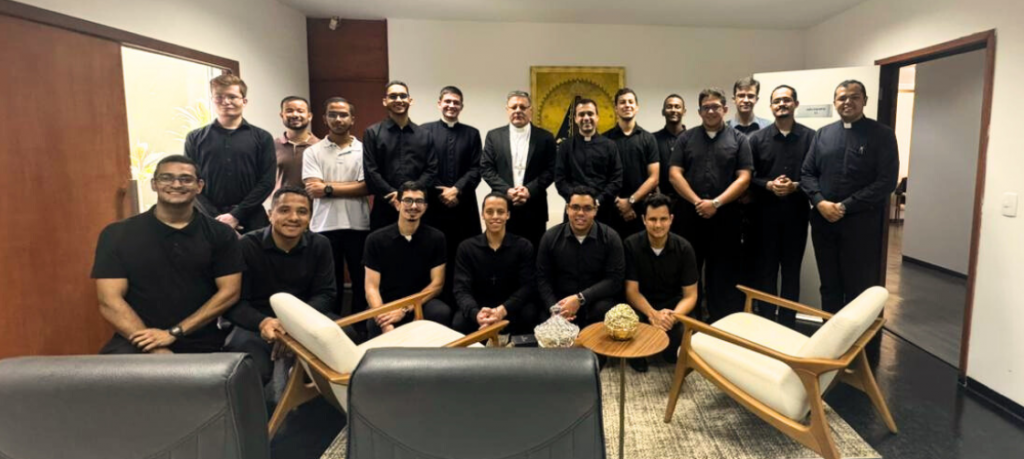 Visita dos Seminaristas Propedeutas à Cúria Metropolitana de Brasília reforça missão pastoral Visita dos Seminaristas Propedeutas à Cúria Metropolitana de Brasília reforça missão pastoral