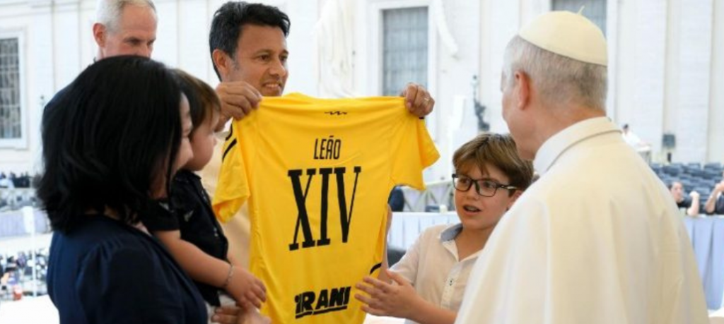 Papa incentiva fiéis de língua portuguesa à confissão e ao silêncio interior para melhor viver a Missa