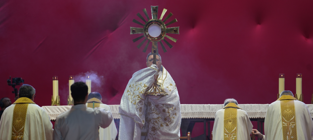 Corpus Christi reúne milhares de fiéis na Esplanada dos Ministérios
