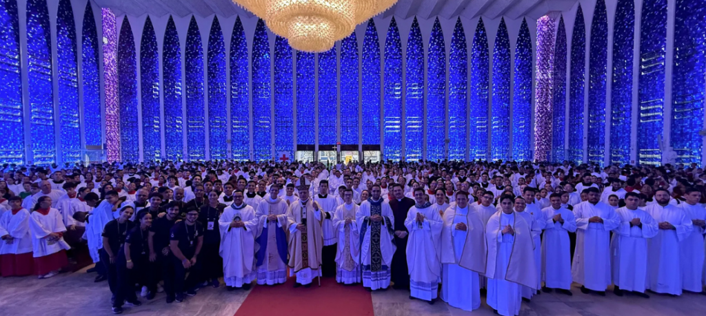 Encontro Arquidiocesano dos Servidores do Altar reuniu coroinhas, acólitos e cerimoniários em Brasília Encontro Arquidiocesano dos Servidores do Altar reuniu coroinhas, acólitos e cerimoniários em Brasília
