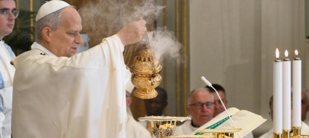 Papa Leão XIV destaca que a liturgia deve alimentar a fé e gerar caridade, comunhão e paz