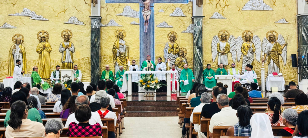 Padre José Adelson Ramos toma Posse como Pároco da Paróquia Santa Luzia, em Samambaia Sul Padre José Adelson Ramos toma Posse como Pároco da Paróquia Santa Luzia, em Samambaia Sul